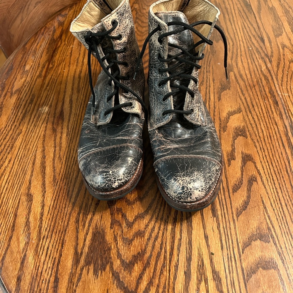 Vintage Black Leather Men's Boots